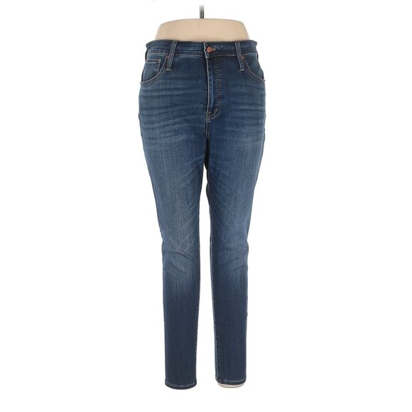 Madewell Curvy High-Rise Skinny Jean in Danny Wash: TENCEL Denim Edition… - Picture 7 of 12